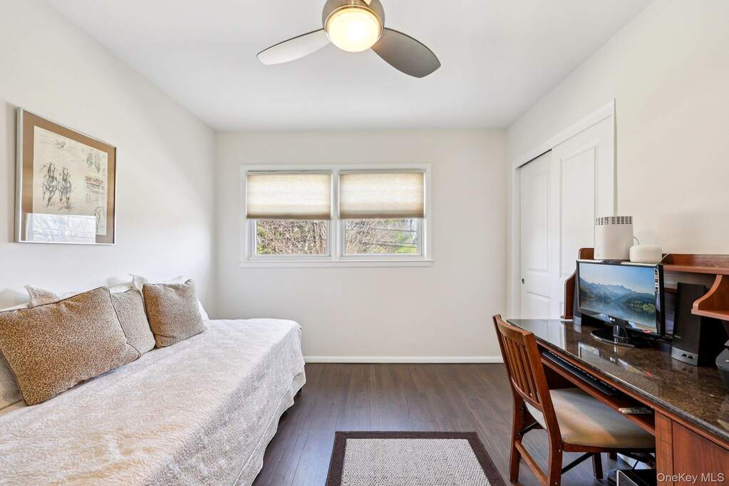 4 Bedroom Single Family Home/House's Image 18
