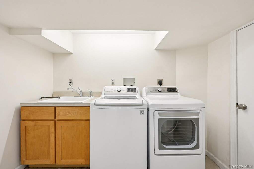 4 Bedroom Single Family Home/House's Image 23