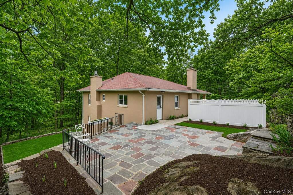 3 Bedroom Single Family Home/House's Image 26