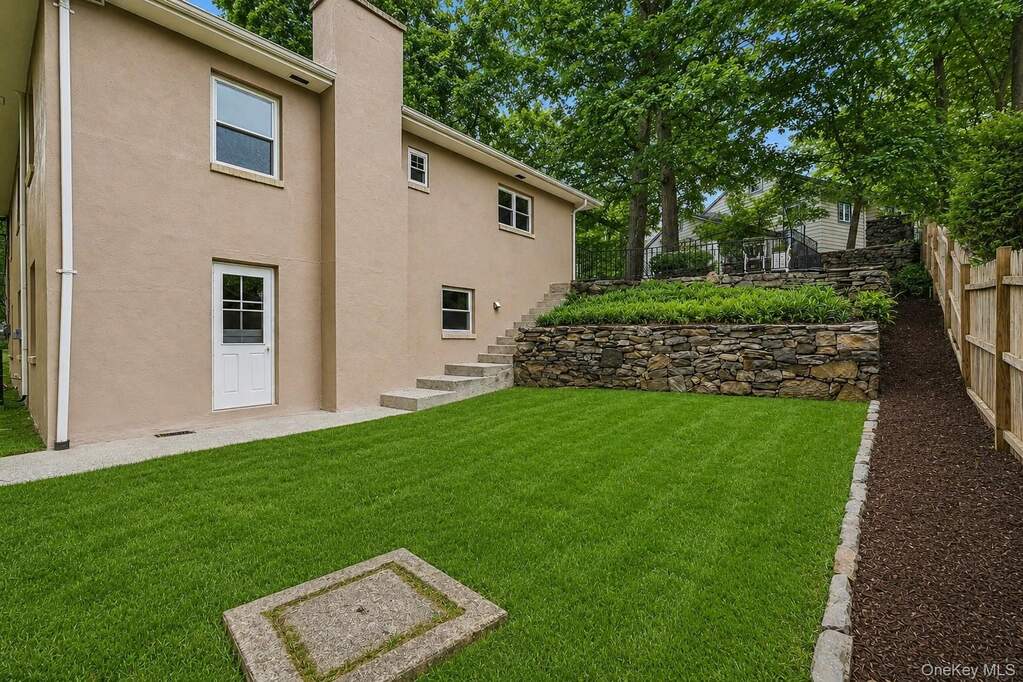 3 Bedroom Single Family Home/House's Image 29