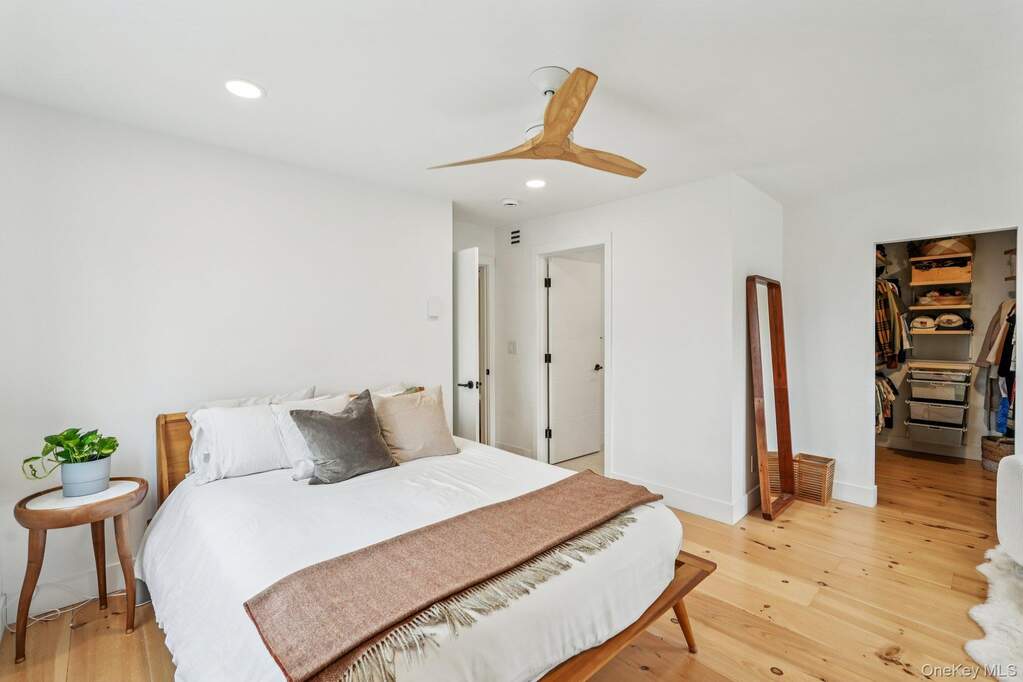 4 Bedroom Single Family Home/House's Image 15