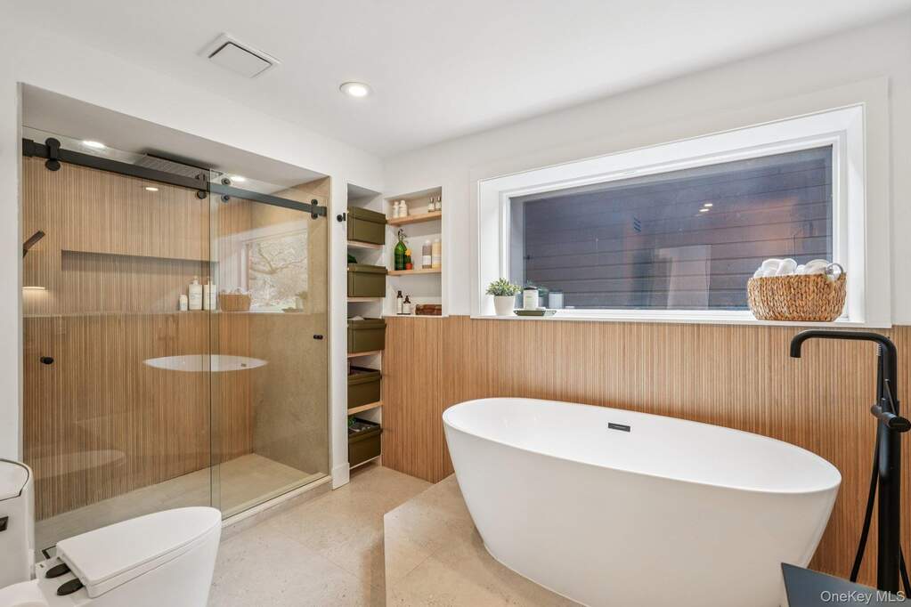 4 Bedroom Single Family Home/House's Image 17
