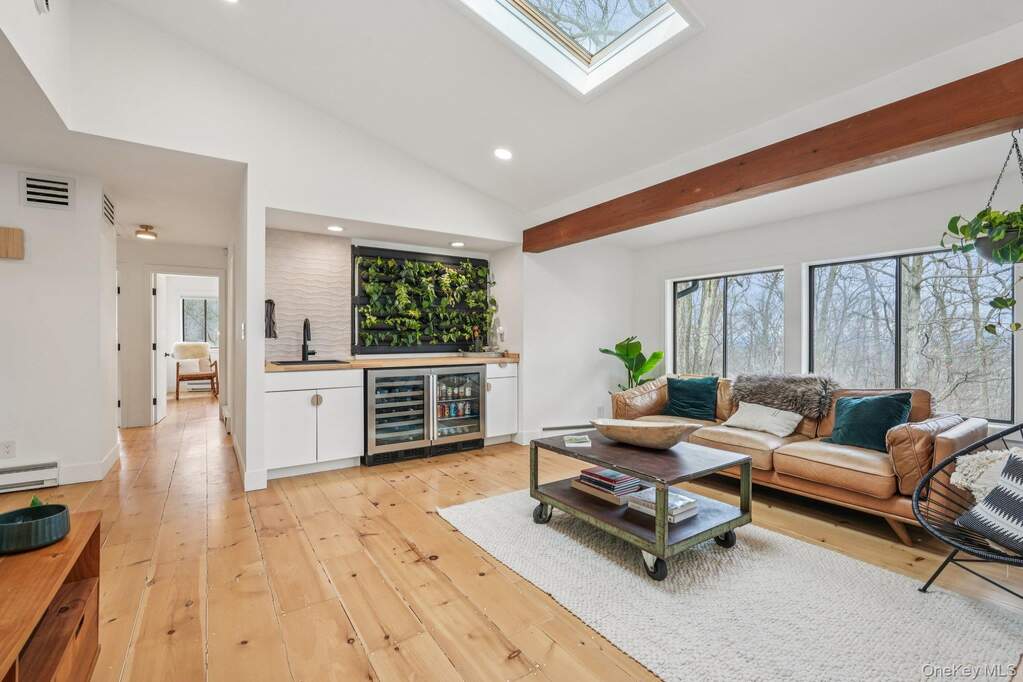 4 Bedroom Single Family Home/House's Image 19
