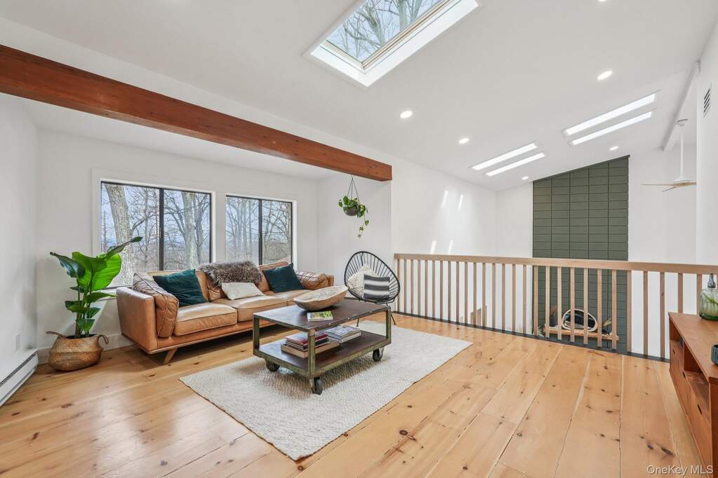 4 Bedroom Single Family Home/House's Image 20