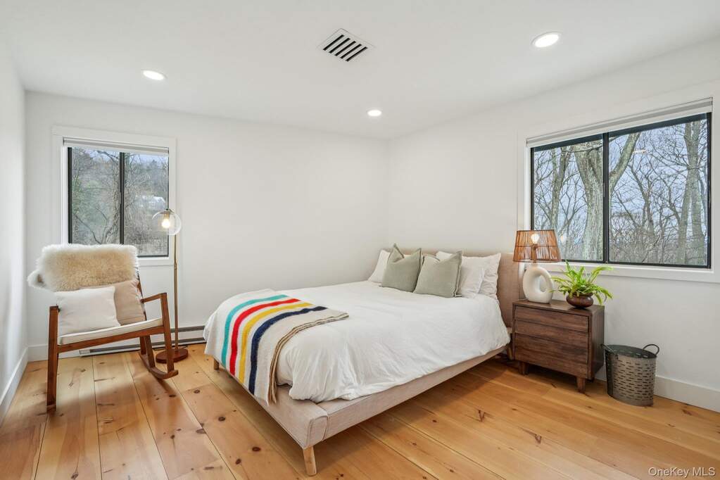 4 Bedroom Single Family Home/House's Image 22