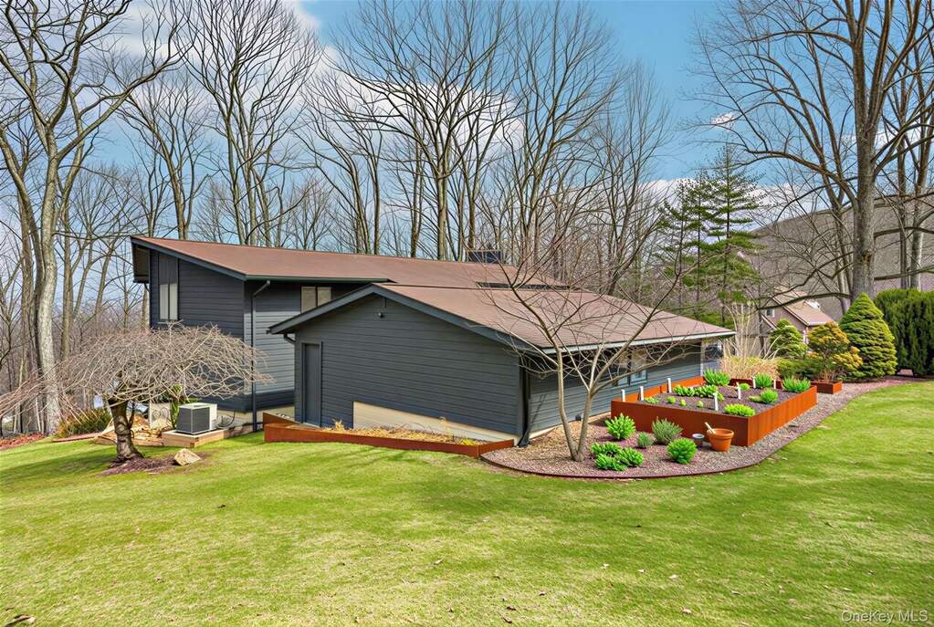 4 Bedroom Single Family Home/House's Image 29