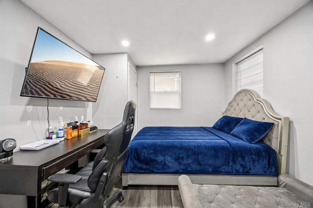 3 Bedroom Single Family Home/House's Image 8