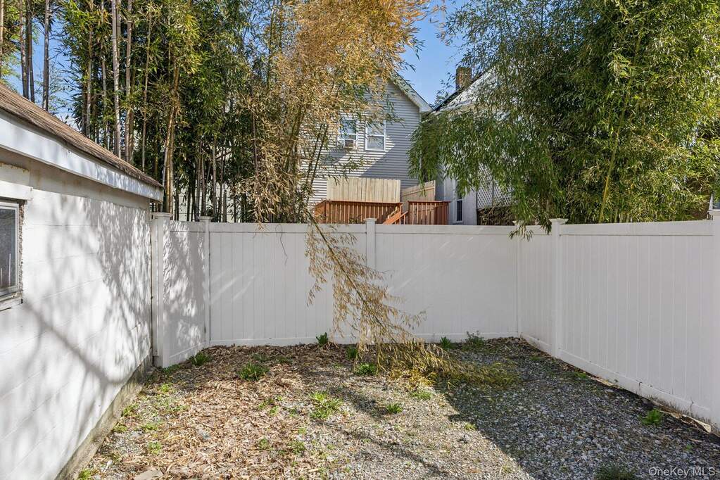 3 Bedroom Single Family Home/House's Image 13