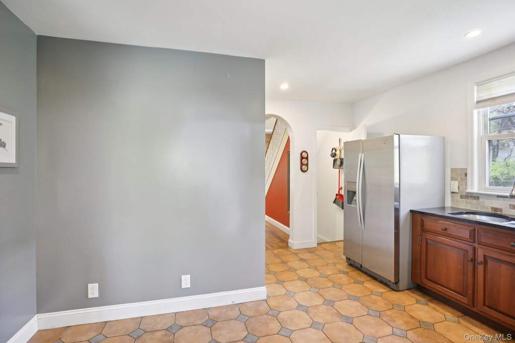 3 Bedroom Single Family Home/House's Image 14