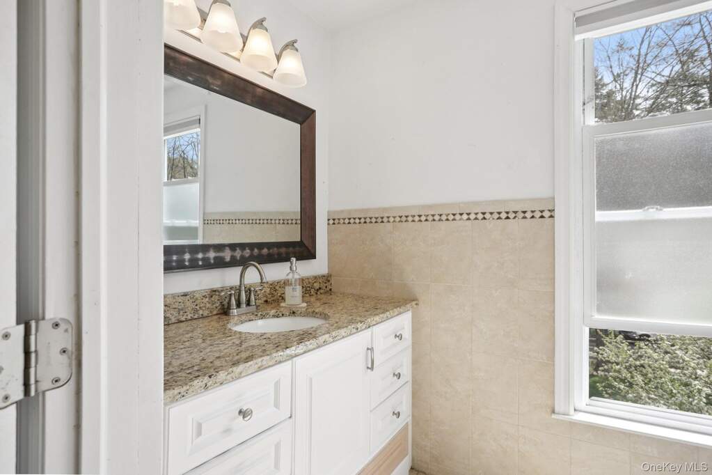 3 Bedroom Single Family Home/House's Image 23