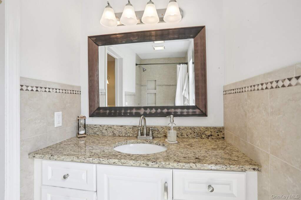 3 Bedroom Single Family Home/House's Image 24