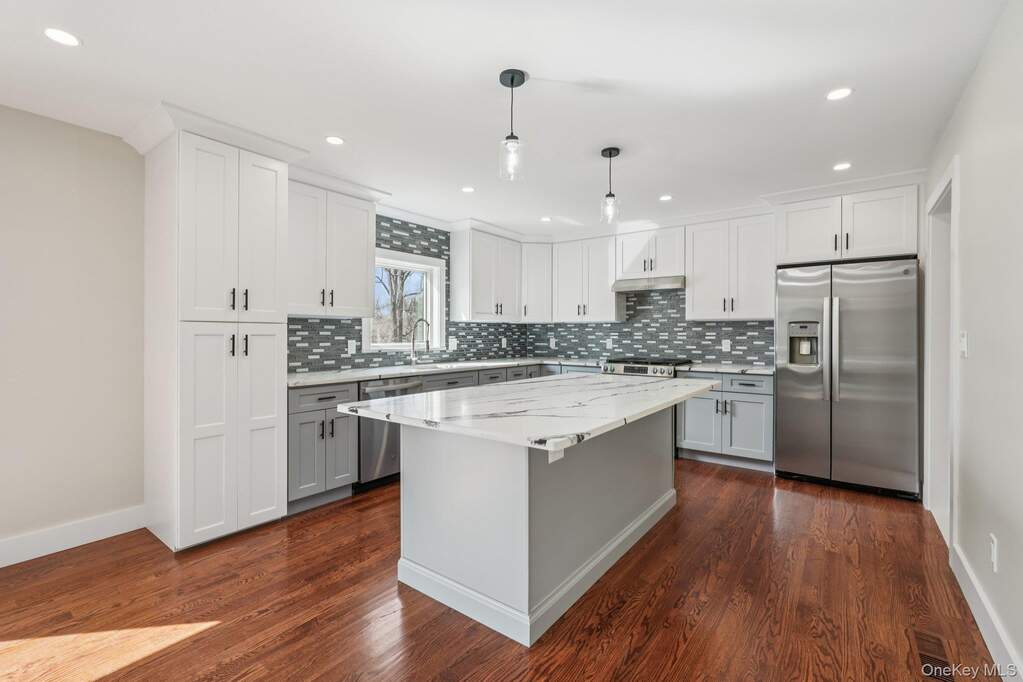 4 Bedroom Single Family Home/House's Image 10