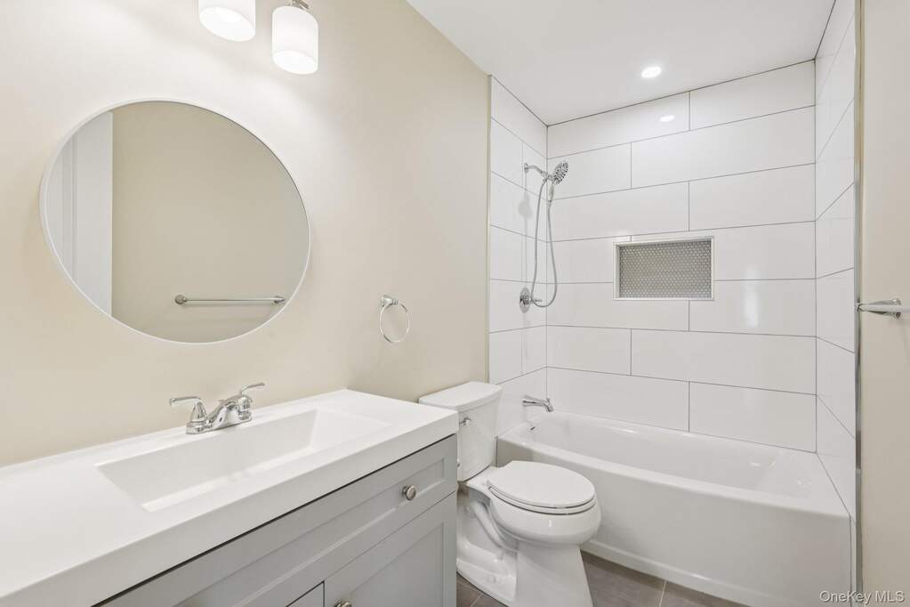 4 Bedroom Single Family Home/House's Image 23