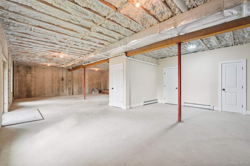 4 Bedroom Single Family Home/House's Image 25