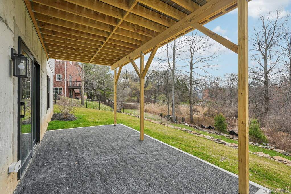 4 Bedroom Single Family Home/House's Image 29