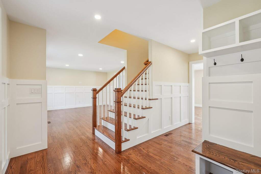 4 Bedroom Single Family Home/House's Image 3