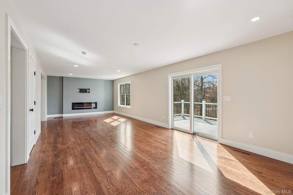 4 Bedroom Single Family Home/House's Image 5