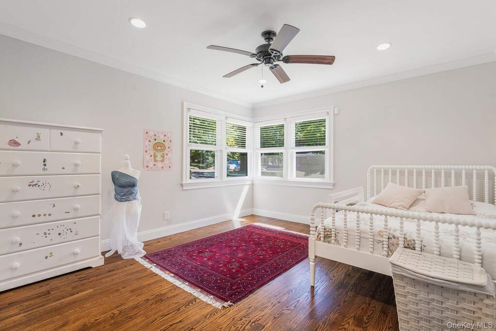 4 Bedroom Single Family Home/House's Image 13