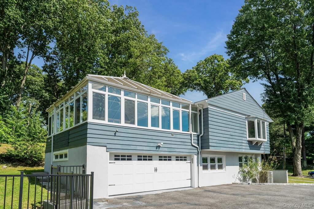 4 Bedroom Single Family Home/House's Image 17