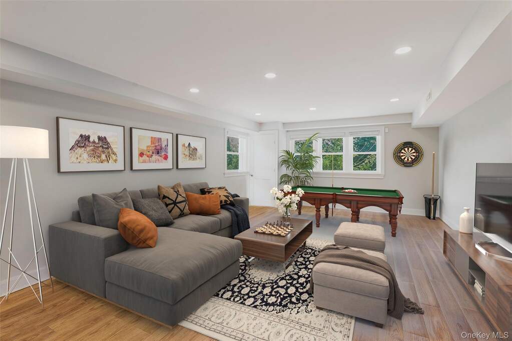 4 Bedroom Single Family Home/House's Image 23
