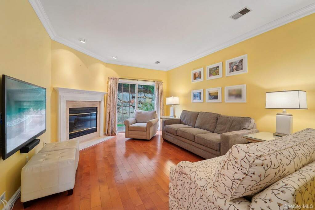 2 Bedroom Villa/Townhouse's Image 4