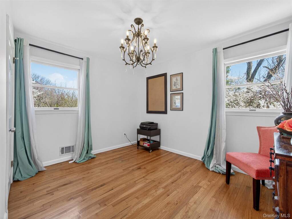 4 Bedroom Single Family Home/House's Image 21