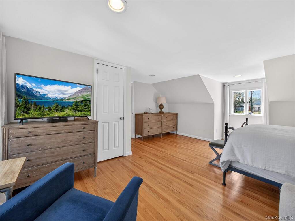 4 Bedroom Single Family Home/House's Image 24