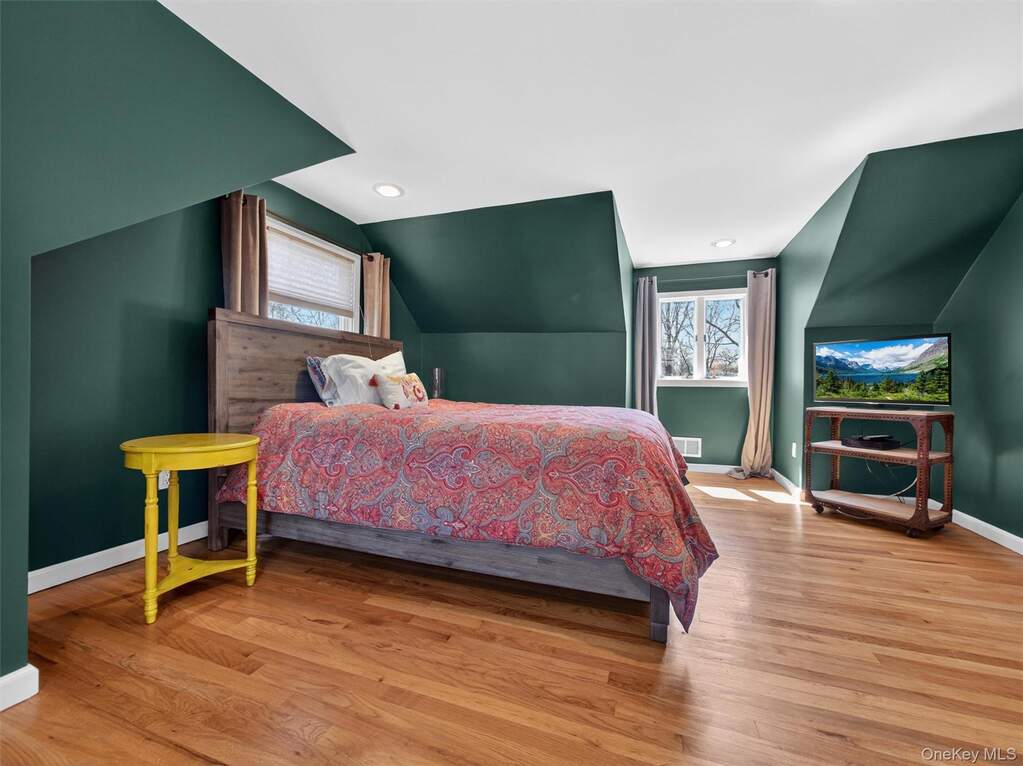 4 Bedroom Single Family Home/House's Image 26