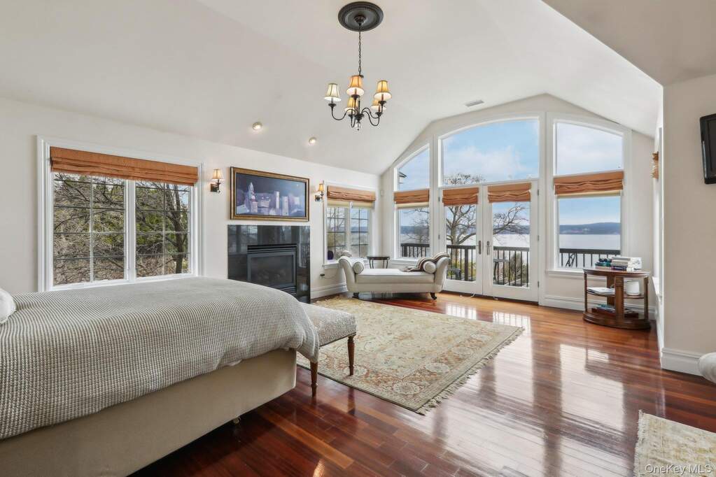 5 Bedroom Single Family Home/House's Image 20