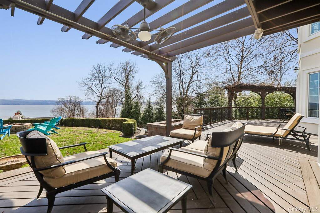 5 Bedroom Single Family Home/House's Image 35