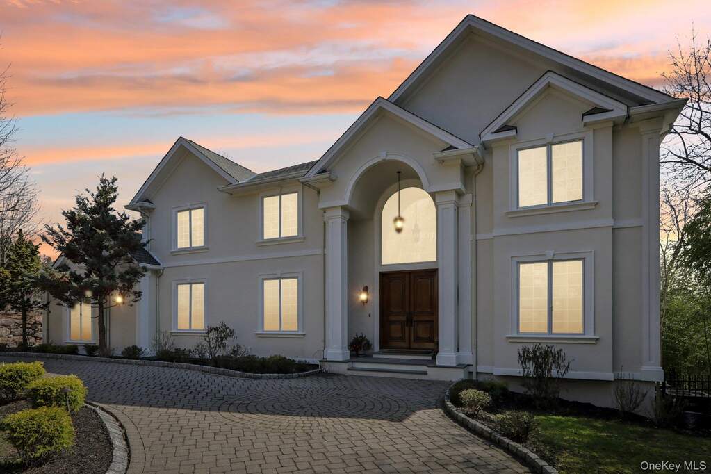 5 Bedroom Single Family Home/House's Image 40