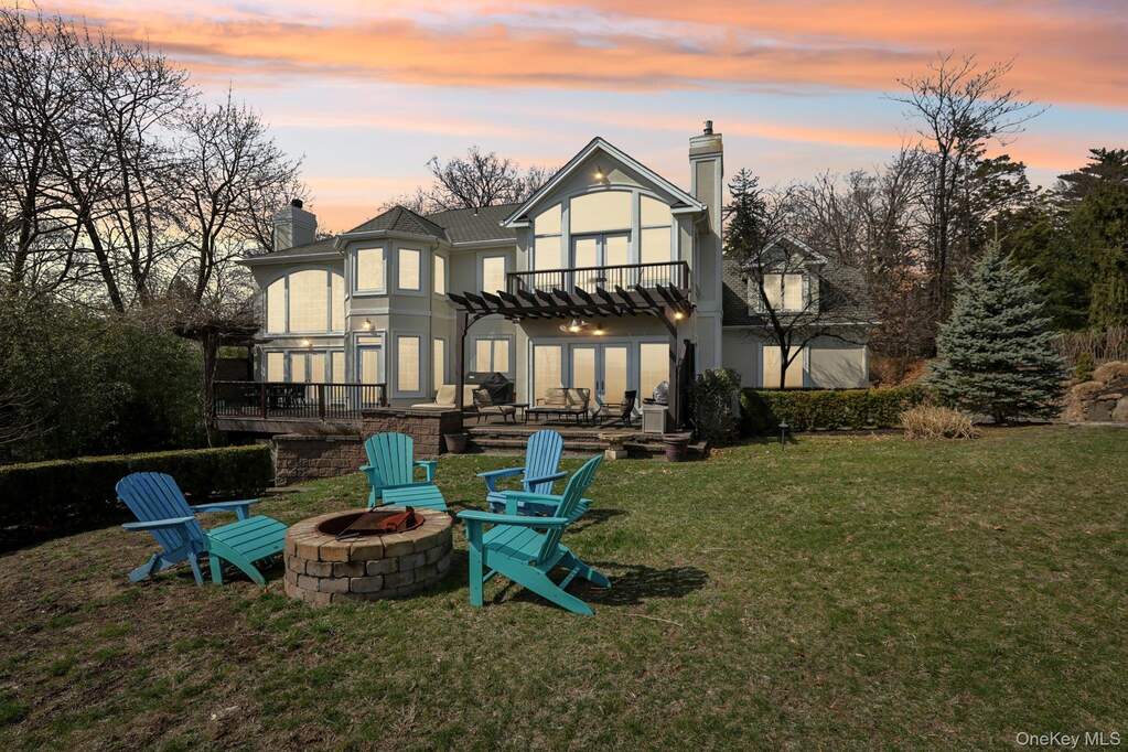 5 Bedroom Single Family Home/House's Image 41