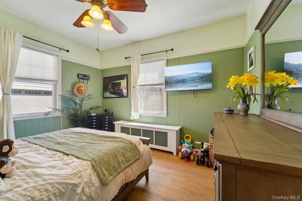 3 Bedroom Single Family Home/House's Image 8