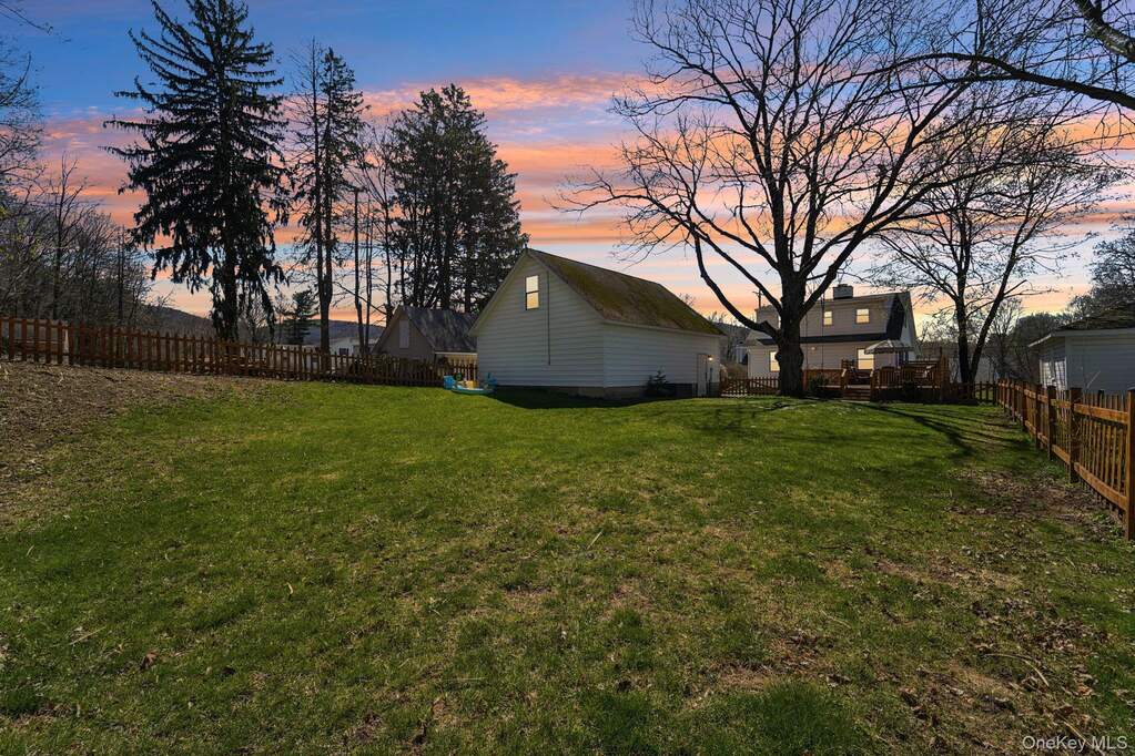 3 Bedroom Single Family Home/House's Image 36