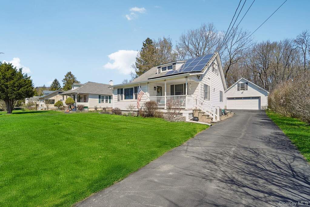 3 Bedroom Single Family Home/House's Image 38