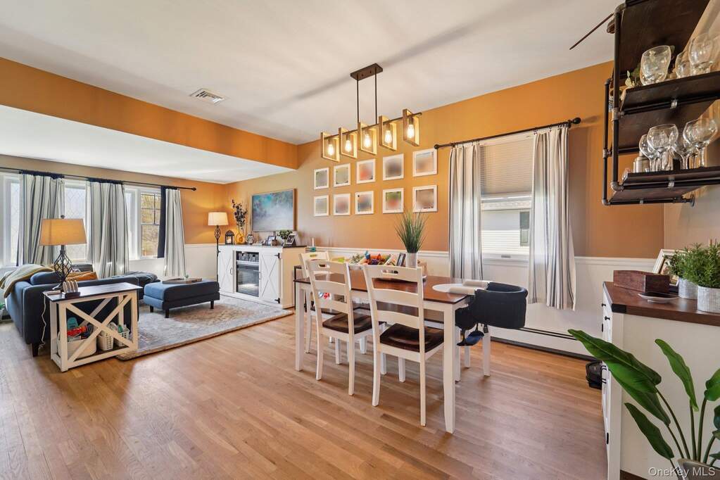 3 Bedroom Single Family Home/House's Image 4