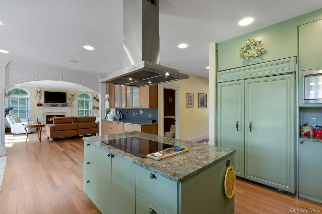 4 Bedroom Single Family Home/House's Image 7