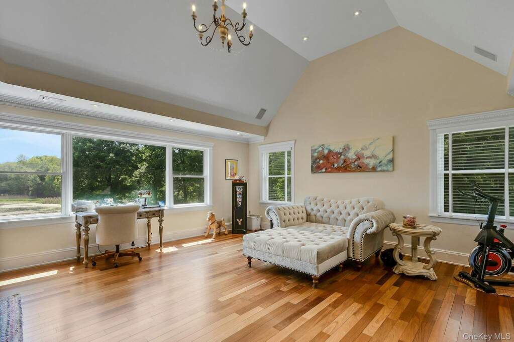 4 Bedroom Single Family Home/House's Image 15