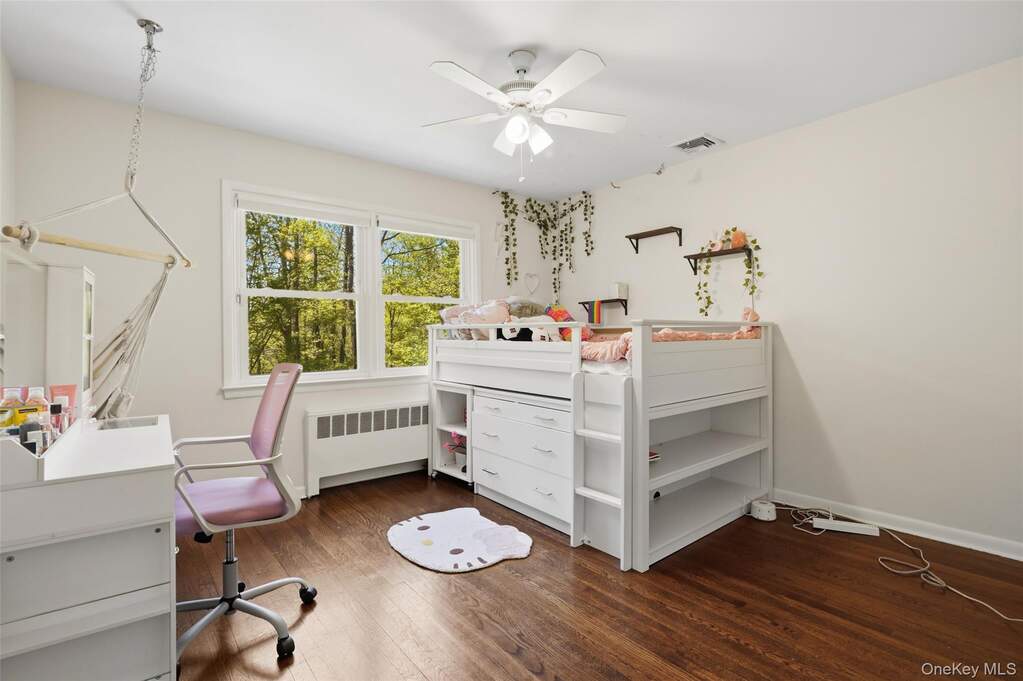 3 Bedroom Single Family Home/House's Image 10