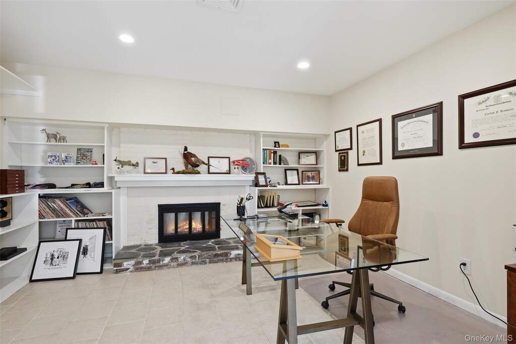 3 Bedroom Single Family Home/House's Image 13