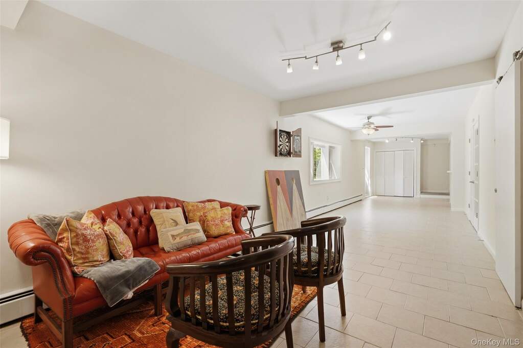 3 Bedroom Single Family Home/House's Image 16