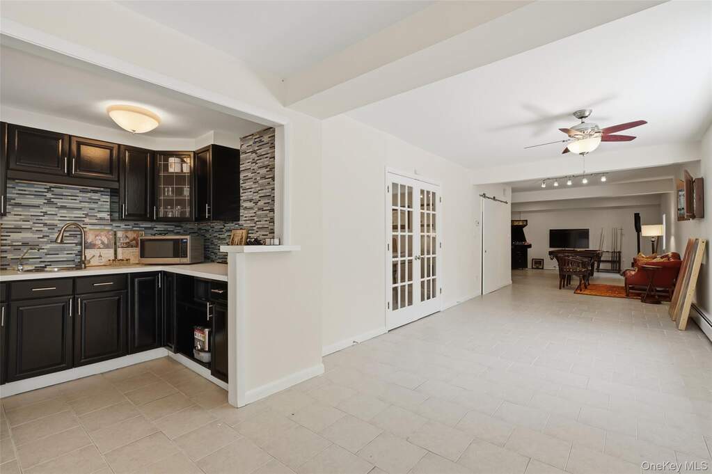 3 Bedroom Single Family Home/House's Image 17