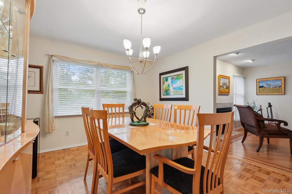 3 Bedroom Villa/Townhouse's Image 9