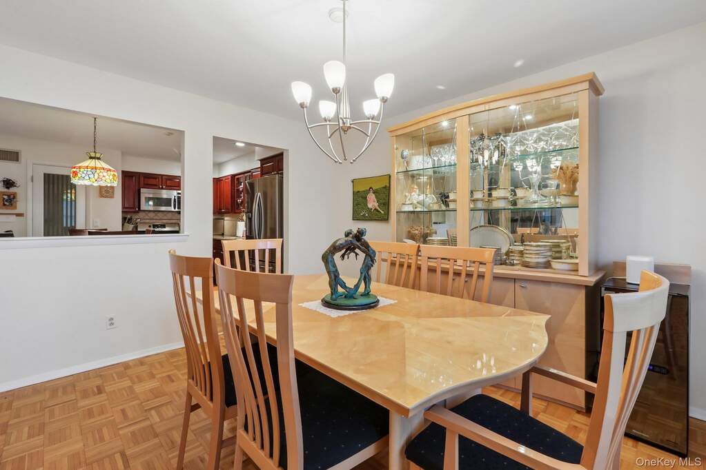 3 Bedroom Villa/Townhouse's Image 11