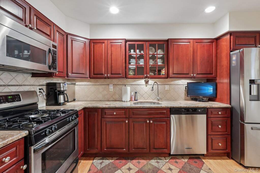 3 Bedroom Villa/Townhouse's Image 14