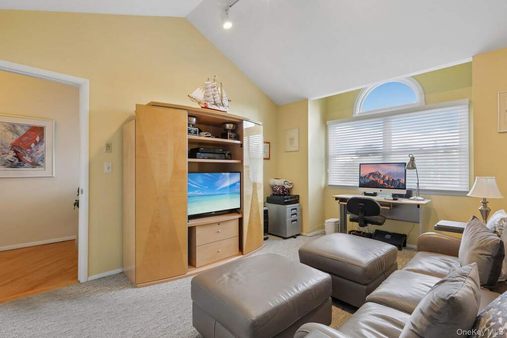 3 Bedroom Villa/Townhouse's Image 20
