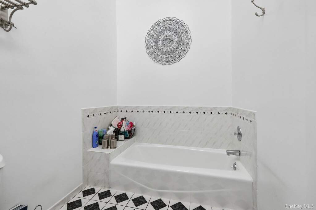 3 Bedroom Villa/Townhouse's Image 30