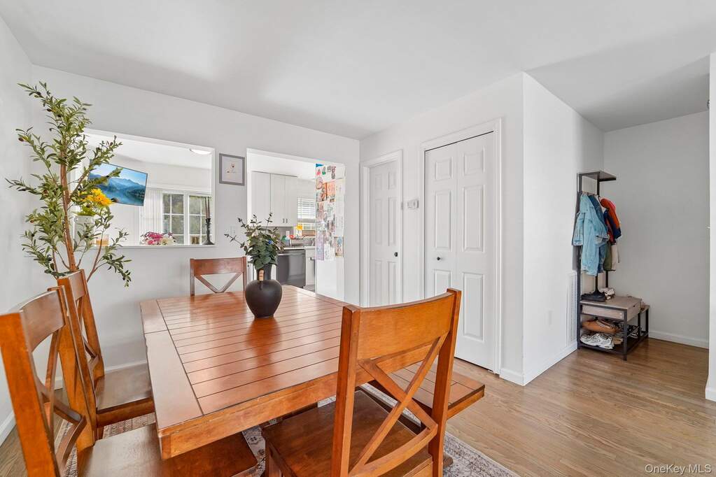3 Bedroom Villa/Townhouse's Image 4