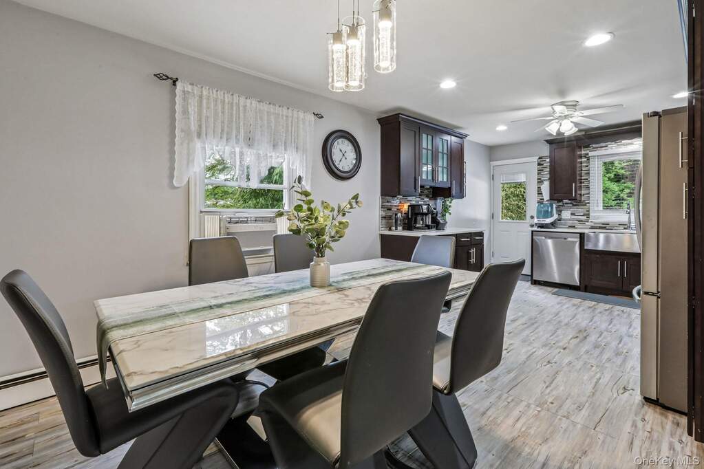 3 Bedroom Multi Unit's Image 10