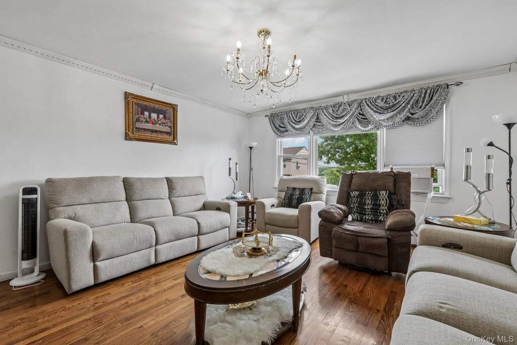 3 Bedroom Multi Unit's Image 23